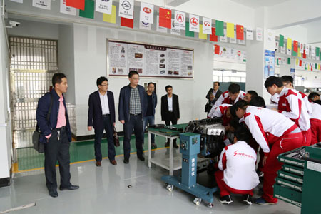 陕西省乾县职业教育中心来我校考察交流