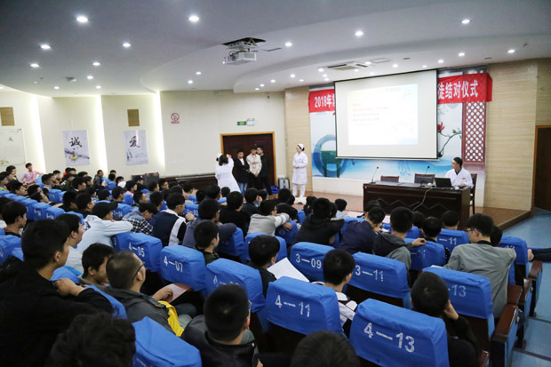 机电技术系开展“卫生应急知识宣传讲座及百万群众自救互救技能培训”活动