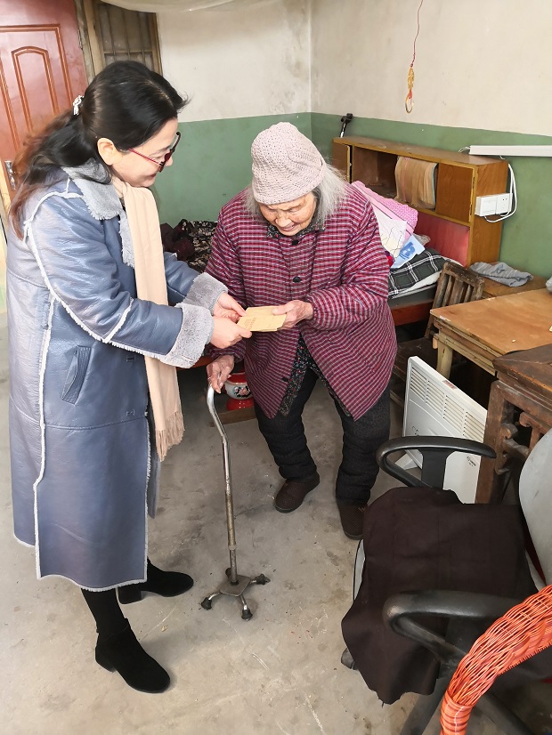 春节慰问送祝福，温情关怀暖人心