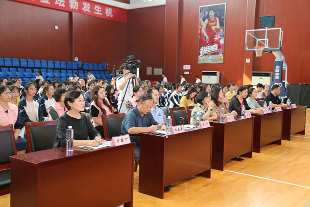 金坛区“花young年华”平安逐梦护航工程推进会在我校举办