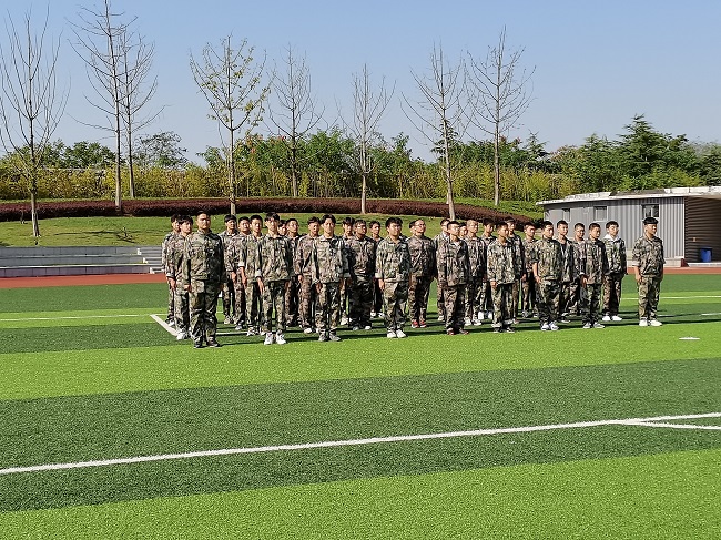 军训第3天：理发、CS，活动真丰富！