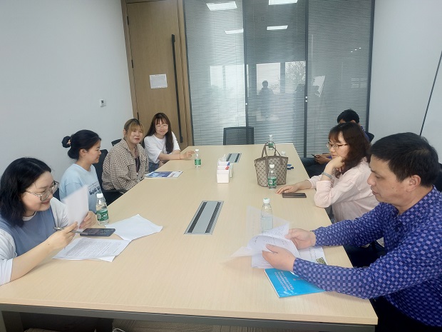 我校名班主任工作室组织巡访2021年毕业班顶岗实习学生