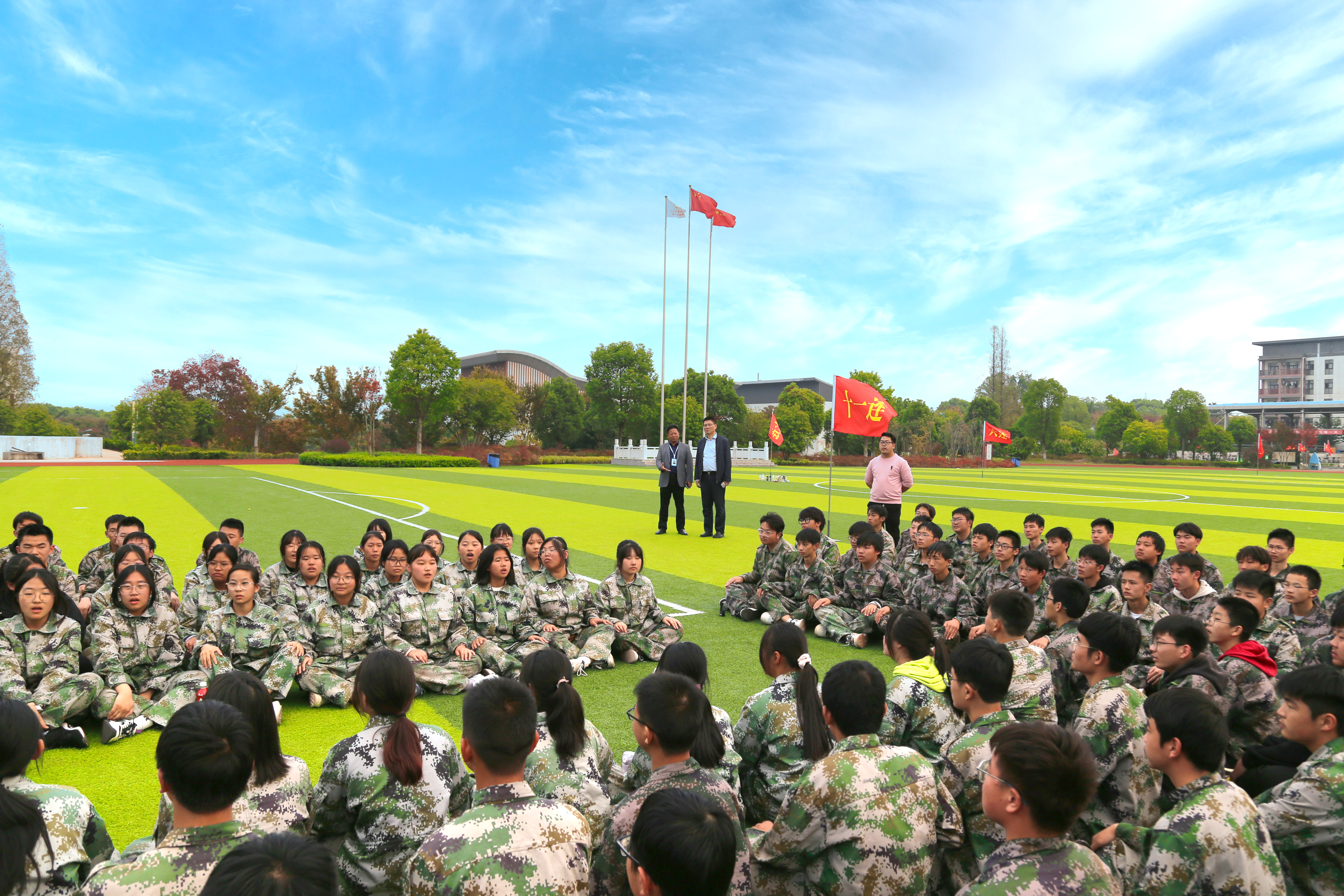 磨砺意志  蜕变成长——2022级新生军训第四天纪实