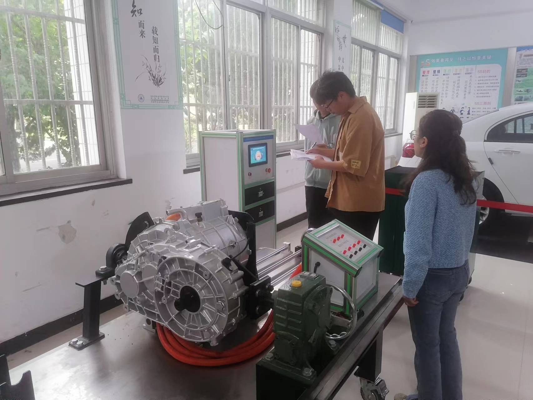 汽车工程系五年制高职全员技能竞赛顺利开赛！